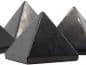 Preview: Edle Schungit Pyramide - Grösse ca 4cm - Schungit / Shungit